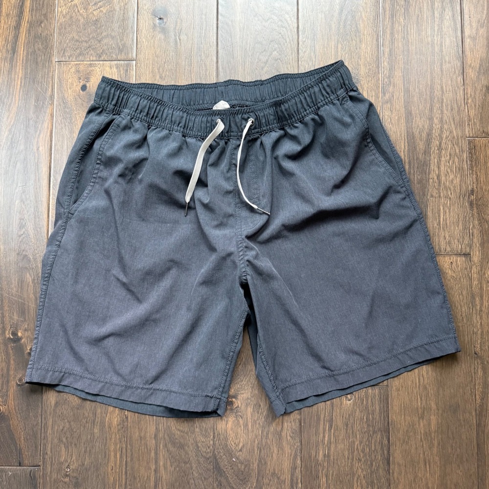 Fair Harbor Shorts Mens L Charcoal Gray Excellent Stretch Recycled Polyester